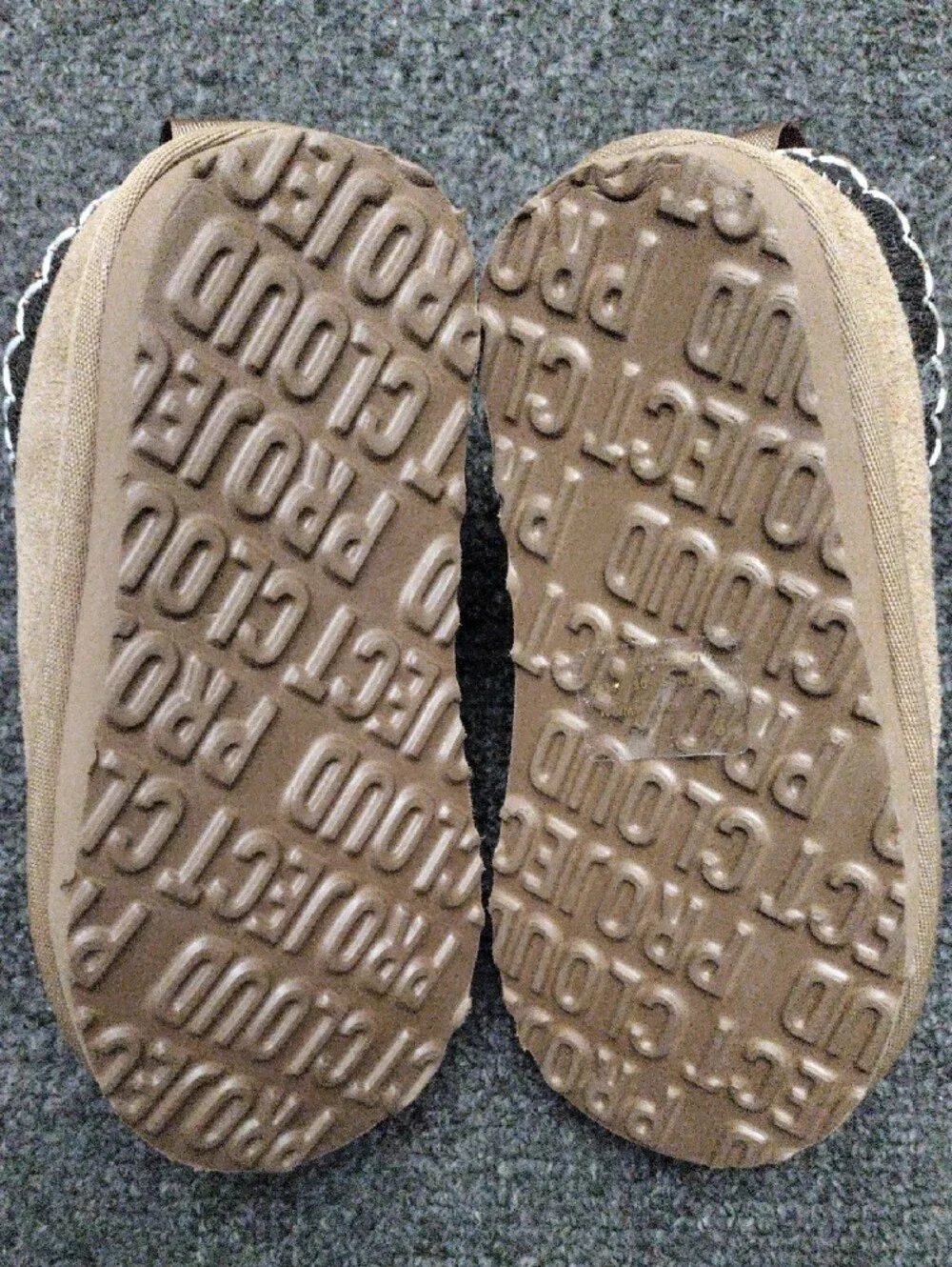Project Cloud Kids Plush-Lined Slip-On Slippers